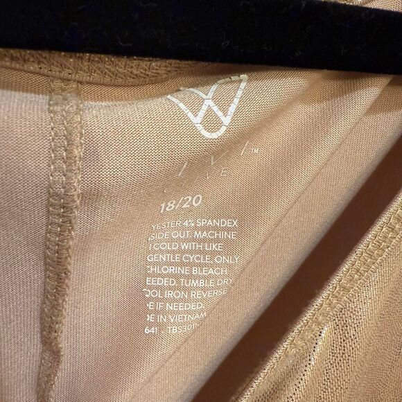 Lane Bryant Women's Metallic Gold Workout Tank Top Gymwear - Picture 2 of 4